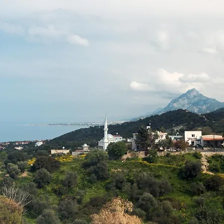Perla Orient 21, A 1 Bedroom Luxury City Apartment, Sleeps Up To 4, Up To 50 Megabit Wifi, Walking Distance To Ivf Clinics Hospitals, Shops, Beaches And Bars And Restaurants * Kyrenia (Northern Cyprus)