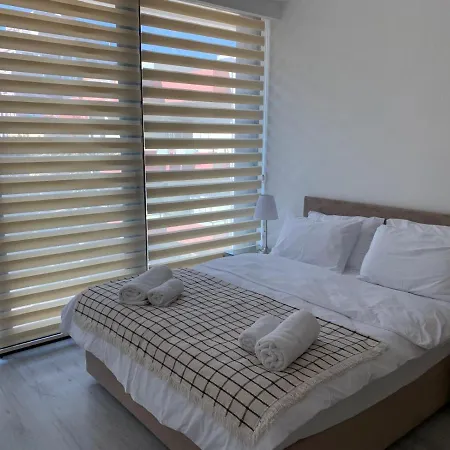 Apartment Perla Orient 21, A 1 Bedroom Luxury City Apartment, Sleeps Up To 4, Up To 50 Megabit Wifi, Walking Distance To Ivf Clinics Hospitals, Shops, Beaches And Bars And Restaurants Kyrenia (Northern Cyprus)