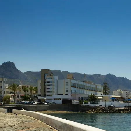 Perla Orient 21, A 1 Bedroom Luxury City Apartment, Sleeps Up To 4, Up To 50 Megabit Wifi, Walking Distance To Ivf Clinics Hospitals, Shops, Beaches And Bars And Restaurants 아파트 키레니아